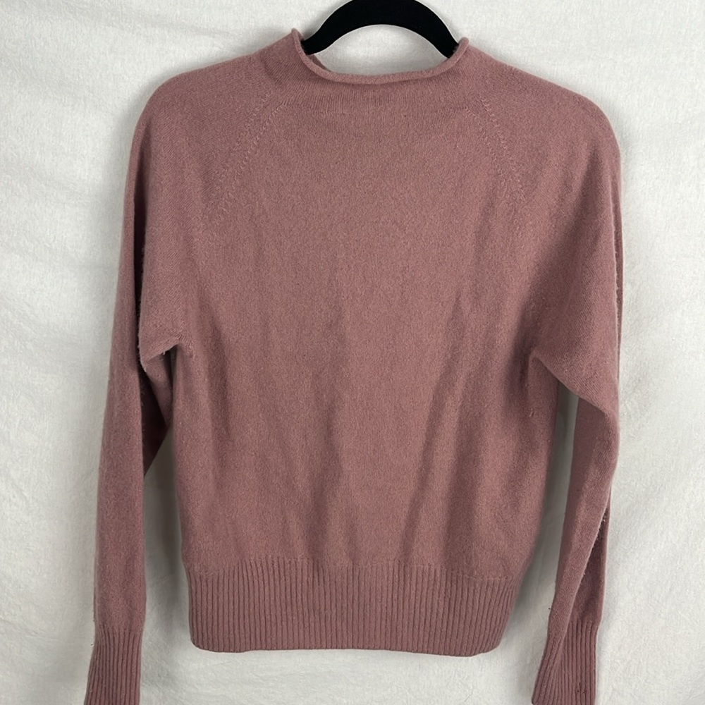 Hugo Boss cashmere medium mock neck - Picture 5 of 5